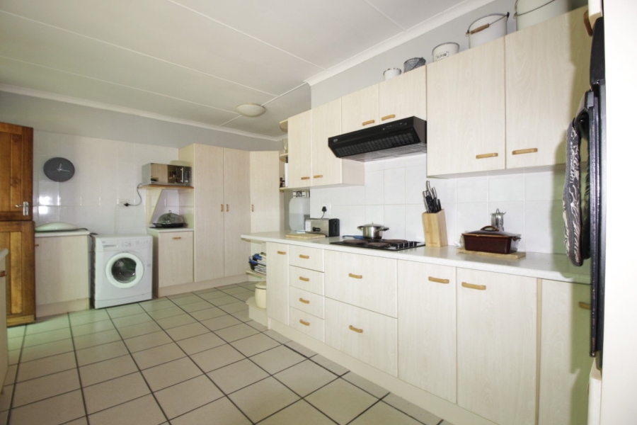 2 Bedroom Property for Sale in Wavecrest Eastern Cape